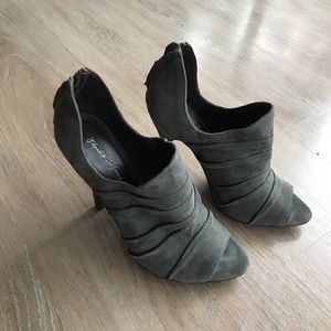 Elizabeth and James heels, size 8